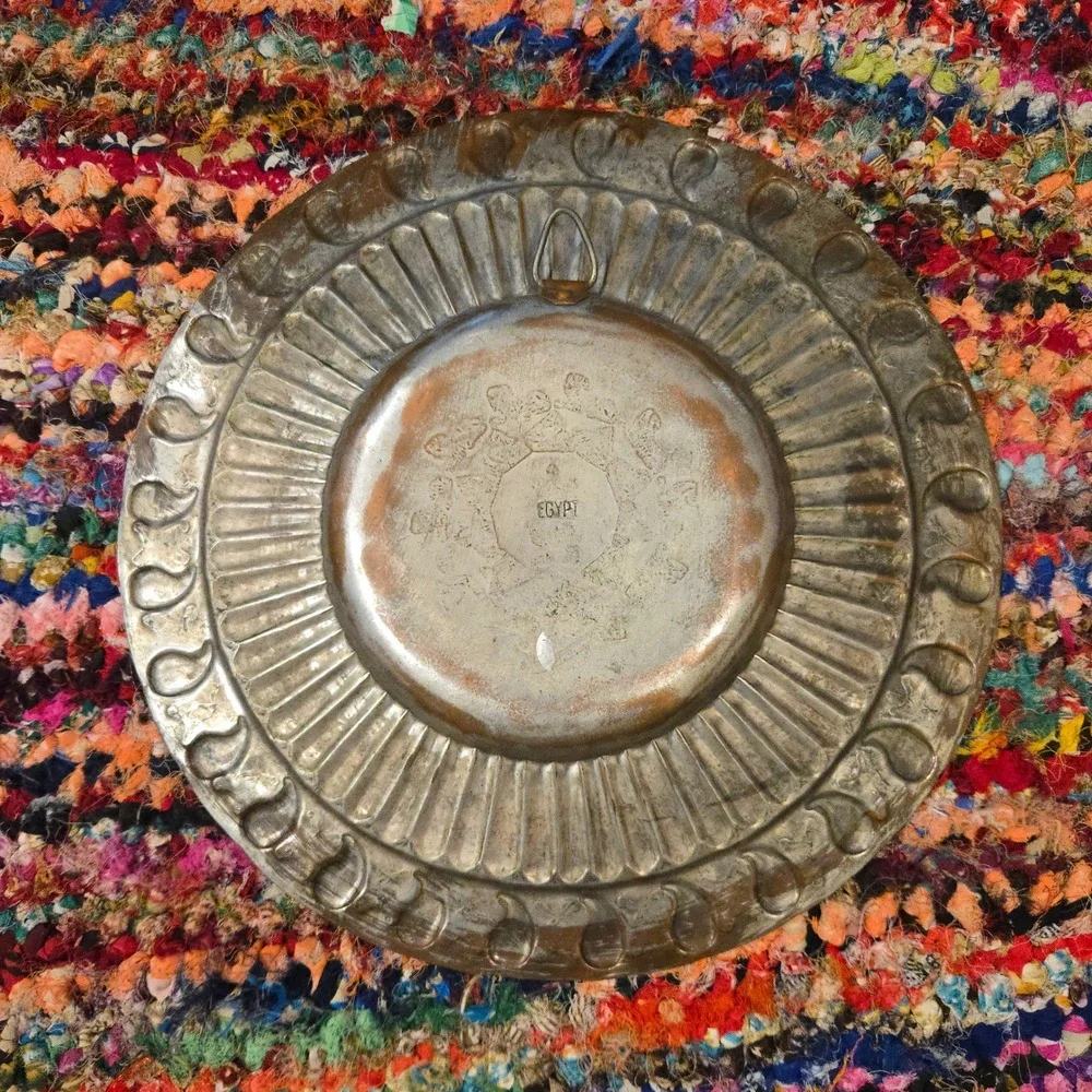 VTG Egyptian Copper Pewter Wall Plate Brown Paisley Embossed Decor Unbranded Art